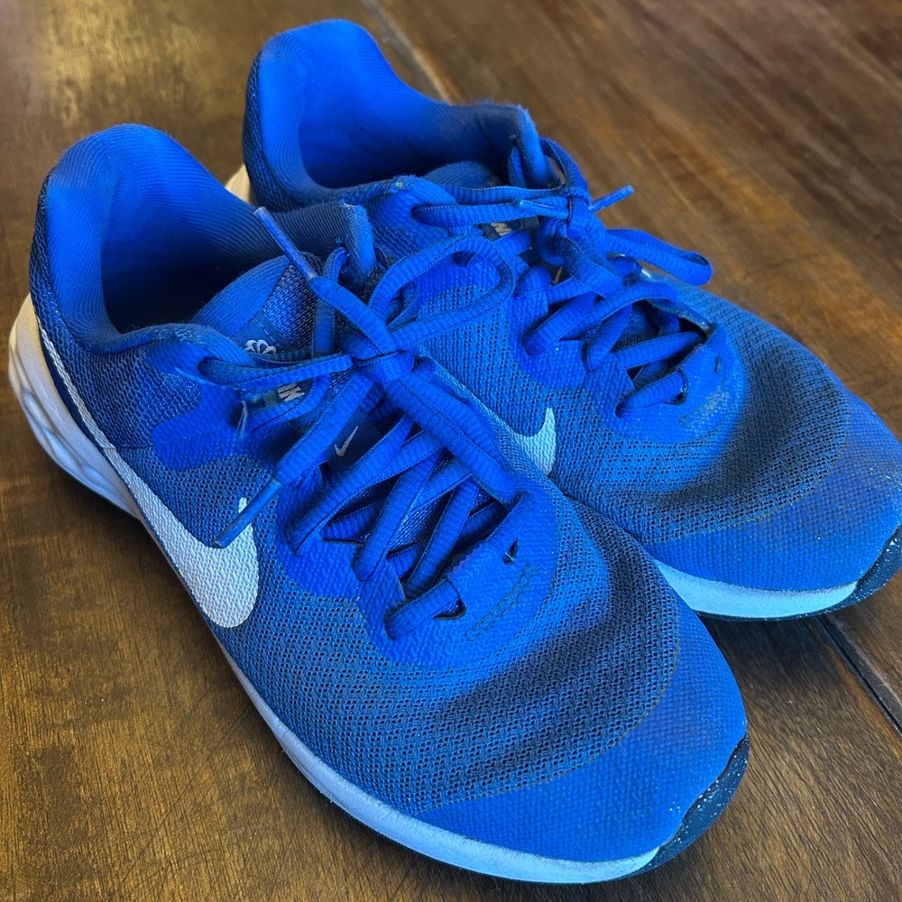 Nike Kids Shoes in Blue and White